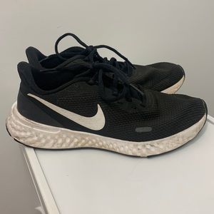 Nike Womens size 7 Black Sneakers